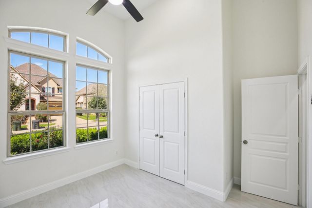 1123 Penny Worth Drive, Sugar Land, TX 77479