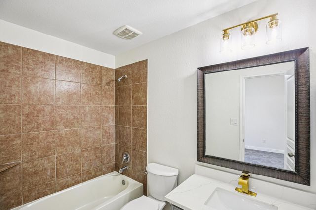 1123 Penny Worth Drive, Sugar Land, TX 77479