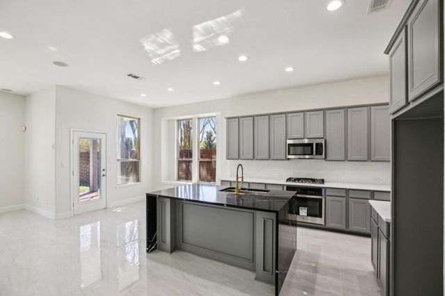 1123 Penny Worth Drive, Sugar Land, TX 77479