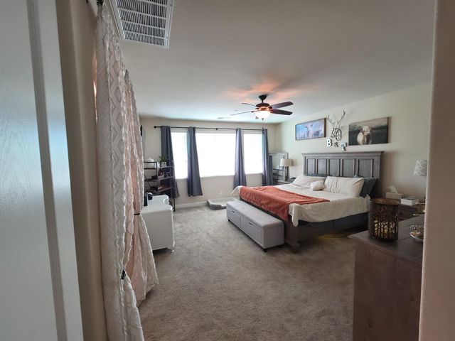 5640 N Madelyn Avenue, Fresno, CA 93723