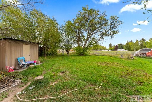 658 N 3550 E, Menan, ID 83434