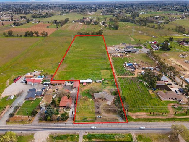 8595 Bradshaw Rd, Elk Grove, CA 95624