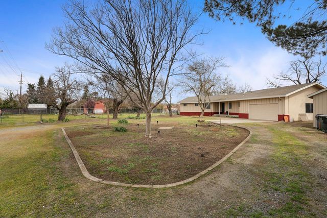 8595 Bradshaw Rd, Elk Grove, CA 95624