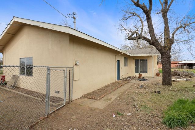8595 Bradshaw Rd, Elk Grove, CA 95624