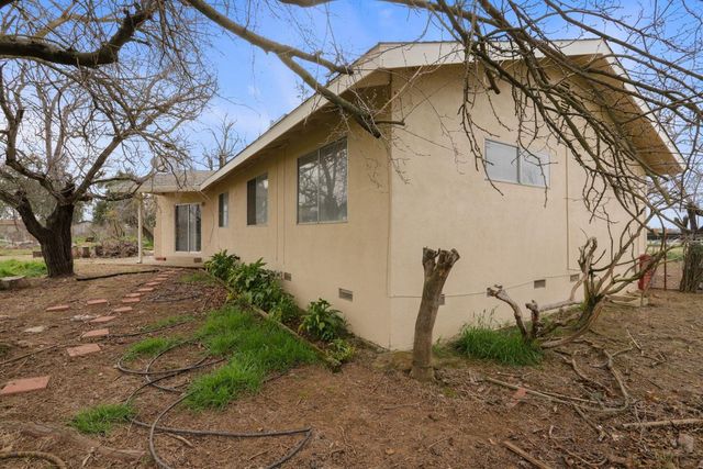 8595 Bradshaw Rd, Elk Grove, CA 95624