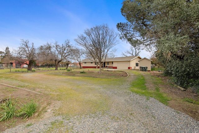 8595 Bradshaw Rd, Elk Grove, CA 95624