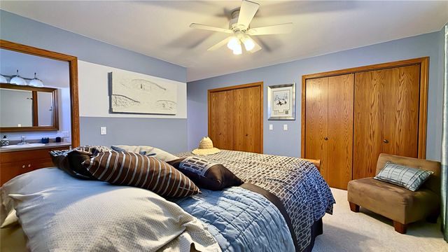 7406 Twin Lakes Road, Manson, IA 50563