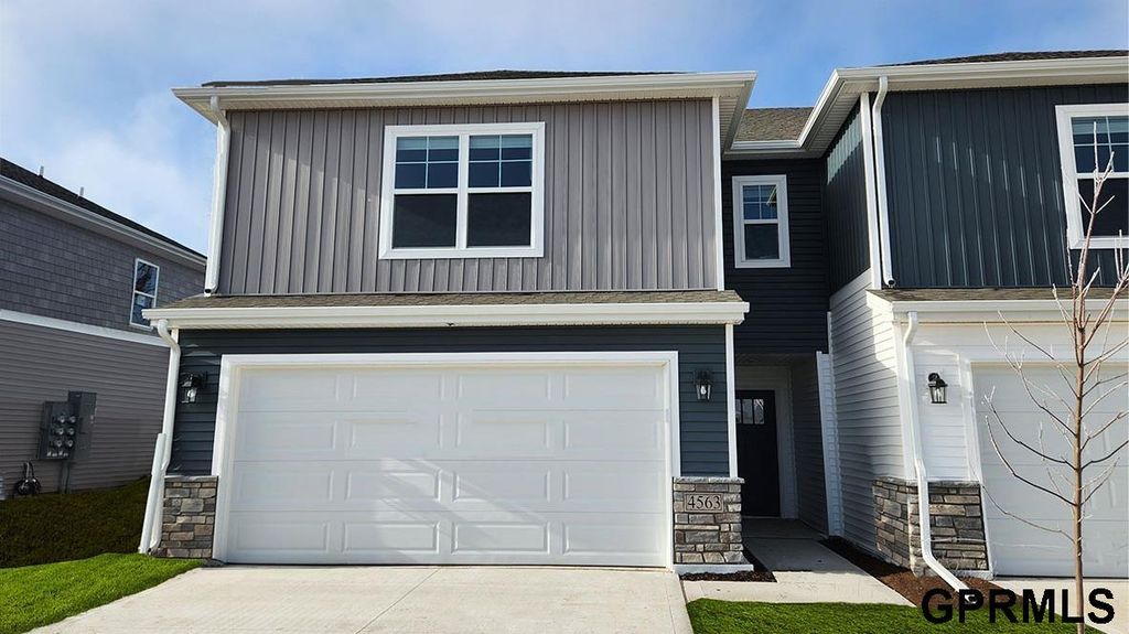 20602 Margo Street, Gretna, NE 68028
