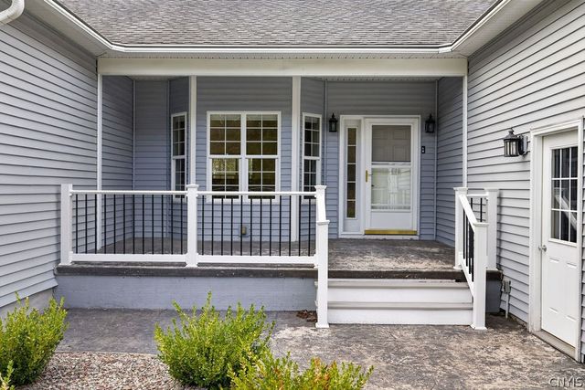121 Canterbury Way, Hastings, NY 13036