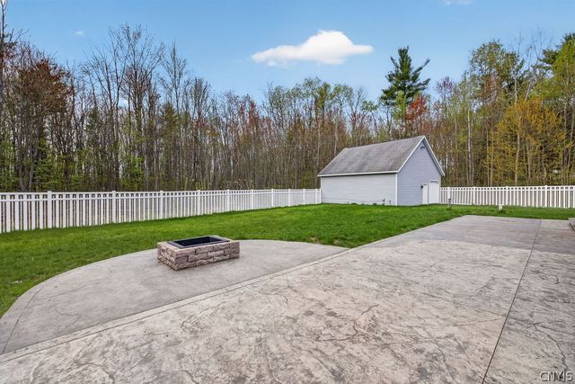 121 Canterbury Way, Hastings, NY 13036