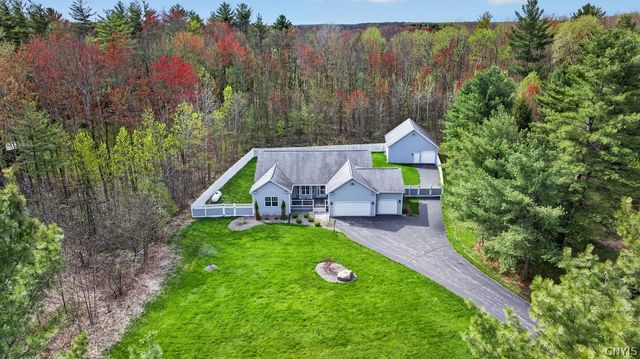 121 Canterbury Way, Hastings, NY 13036