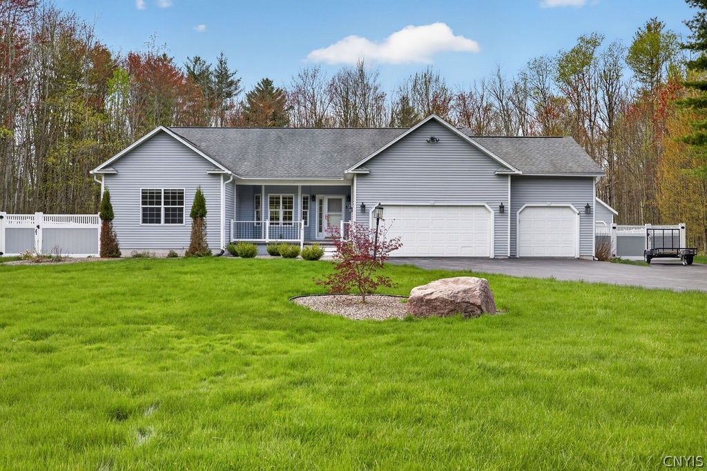 121 Canterbury Way, Hastings, NY 13036