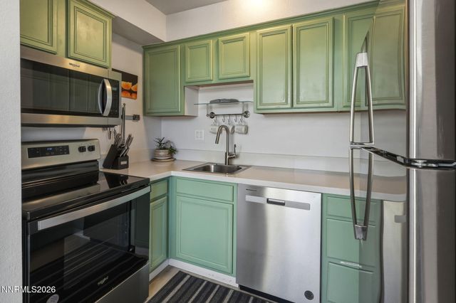 280 Island Avenue APT 201, Reno, NV 89501