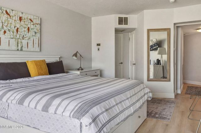 280 Island Avenue APT 201, Reno, NV 89501