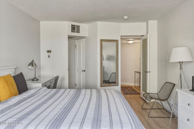 280 Island Avenue APT 201, Reno, NV 89501