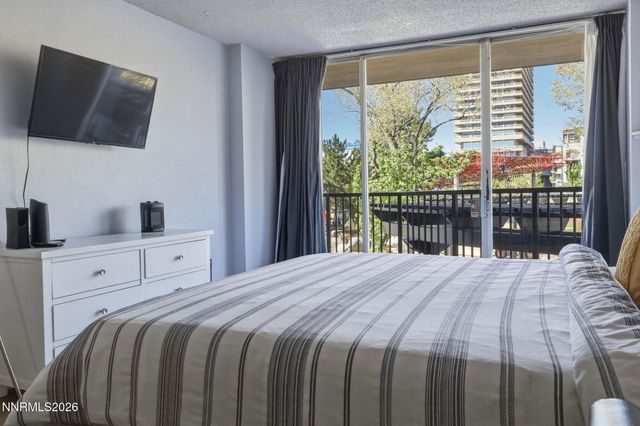 280 Island Avenue APT 201, Reno, NV 89501
