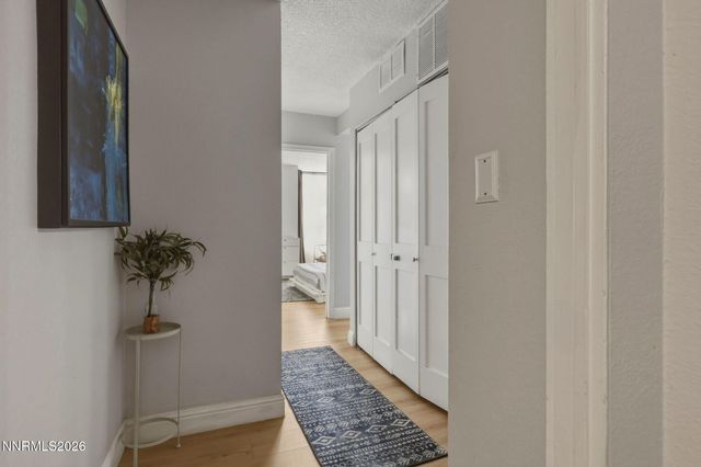 280 Island Avenue APT 201, Reno, NV 89501