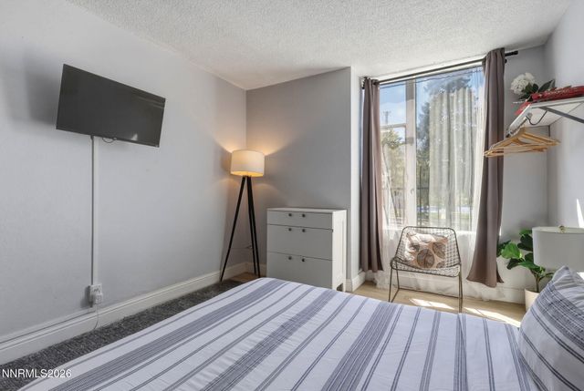 280 Island Avenue APT 201, Reno, NV 89501