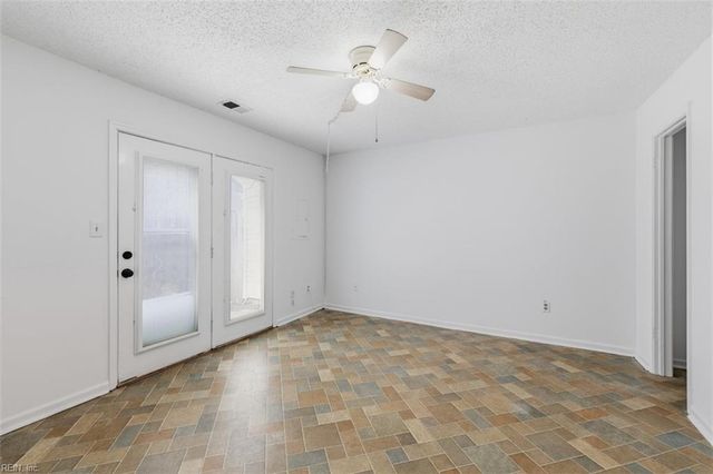 504 Biltmore DR, Virginia Beach, VA 23454