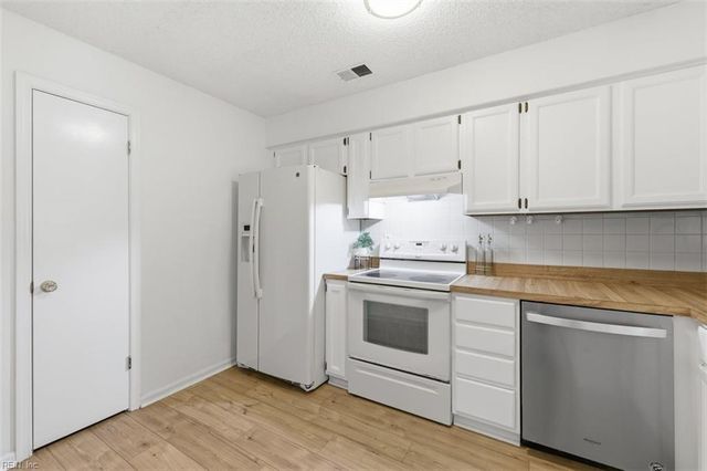 504 Biltmore DR, Virginia Beach, VA 23454