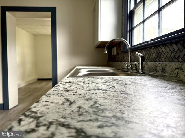 208 WOODWARD AVE, Lock Haven, PA 17745