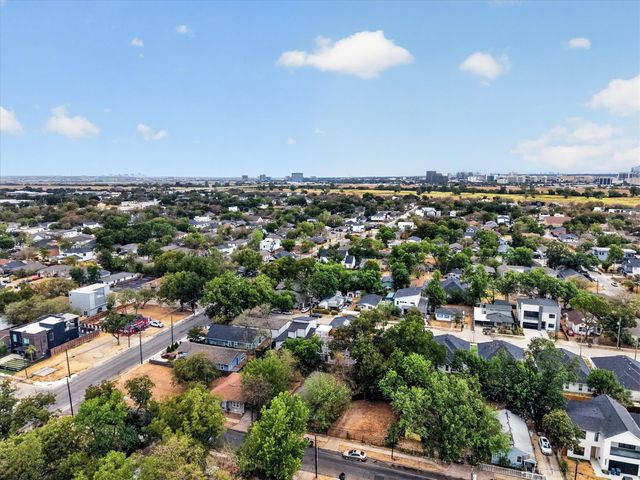 1727 Morris Street, Dallas, TX 75212