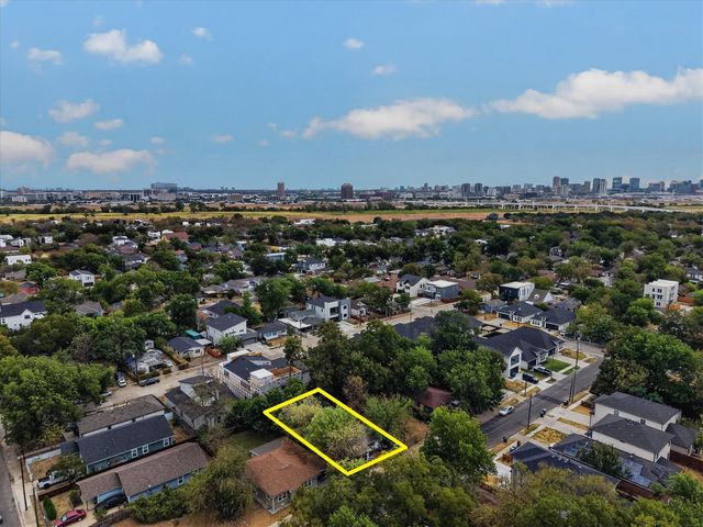 1727 Morris Street, Dallas, TX 75212