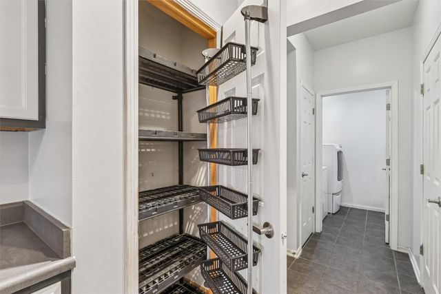 2101 Meadow Court 701, Des Moines, IA 50320