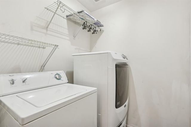 2101 Meadow Court 701, Des Moines, IA 50320