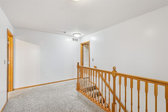 2101 Meadow Court 701, Des Moines, IA 50320