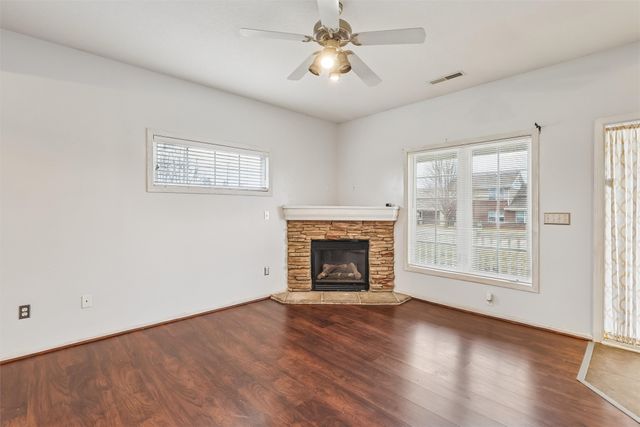 2101 Meadow Court 701, Des Moines, IA 50320