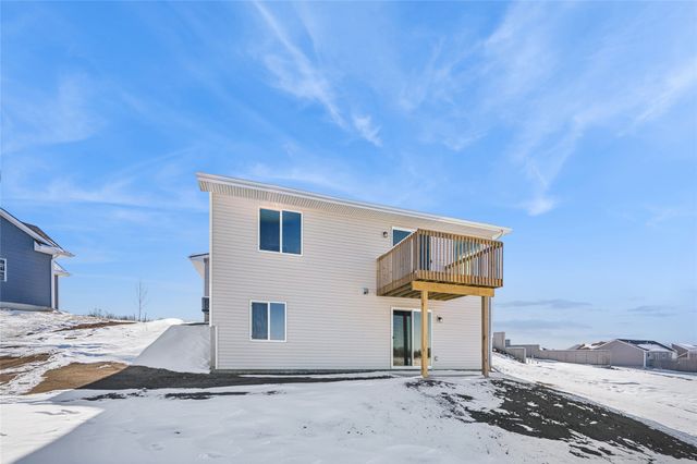 25135 Bluebird Circle, Adel, IA 50003