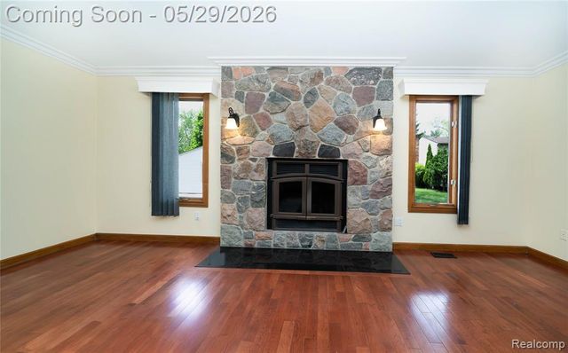 7806 Circle Boulevard, West Bloomfield, MI 48323