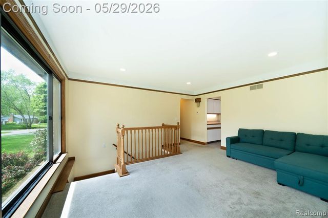 7806 Circle Boulevard, West Bloomfield, MI 48323