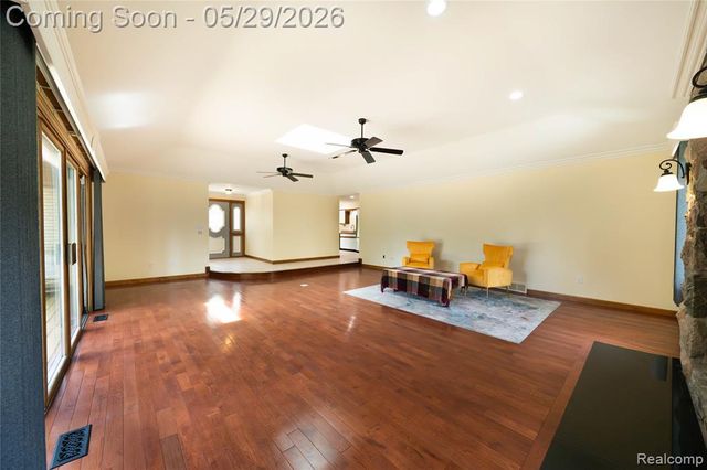 7806 Circle Boulevard, West Bloomfield, MI 48323
