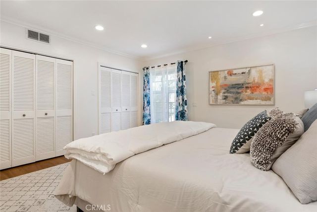 15248 Dickens Street 102, Sherman Oaks, CA 91403