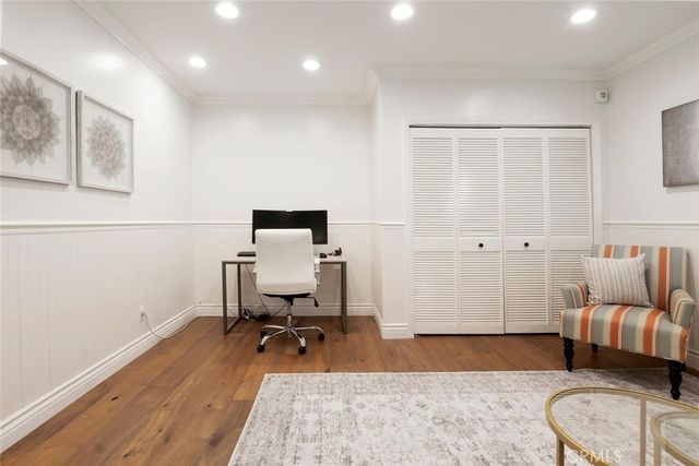 15248 Dickens Street 102, Sherman Oaks, CA 91403