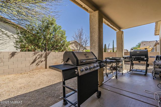 926 W Via De Gala, Sahuarita, AZ 85629