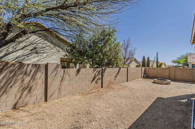 926 W Via De Gala, Sahuarita, AZ 85629