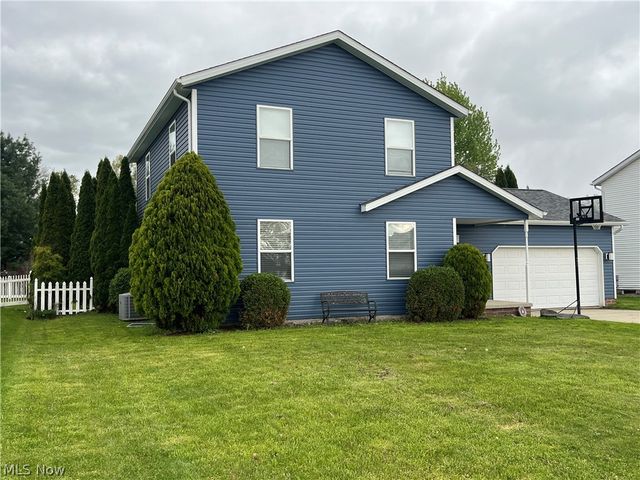 835 Yorkshire Drive, Ravenna, OH 44266