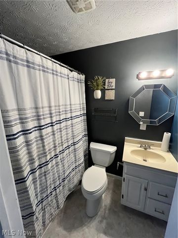 835 Yorkshire Drive, Ravenna, OH 44266