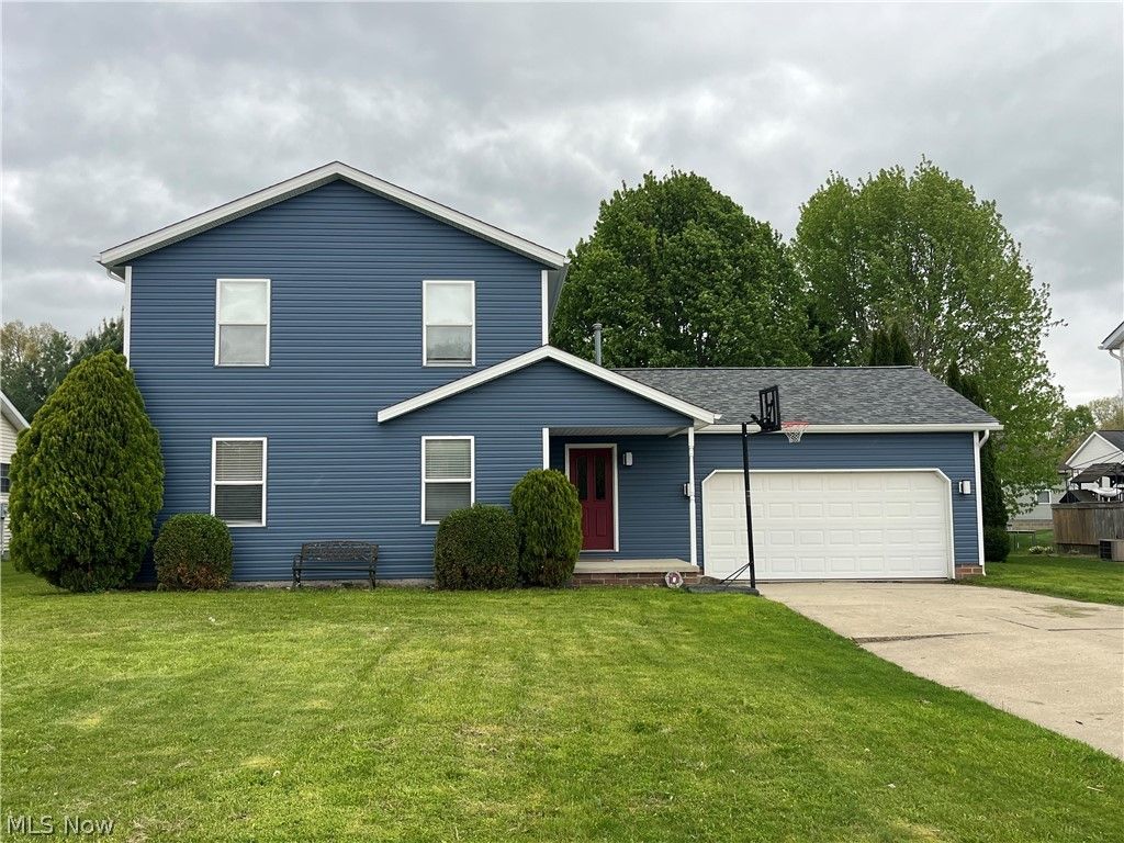 835 Yorkshire Drive, Ravenna, OH 44266