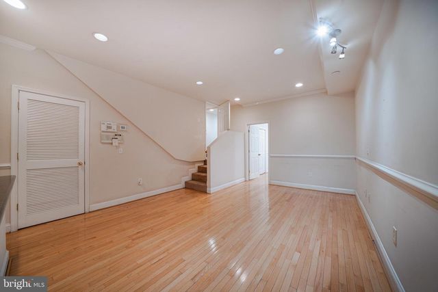 1371 MONROE NW, Washington, DC 20010