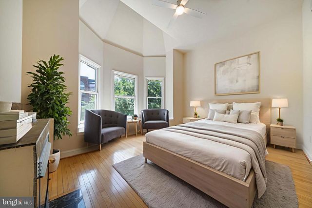 1371 MONROE NW, Washington, DC 20010