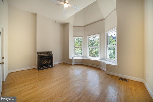 1371 MONROE NW, Washington, DC 20010