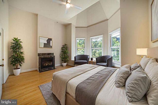 1371 MONROE NW, Washington, DC 20010