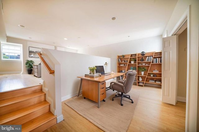 1371 MONROE NW, Washington, DC 20010