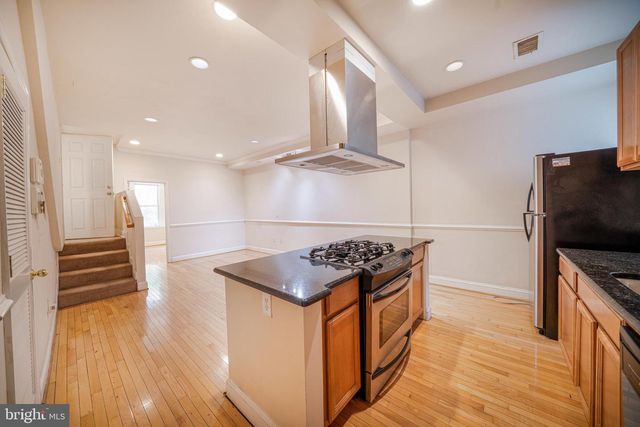 1371 MONROE NW, Washington, DC 20010
