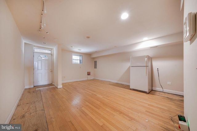 1371 MONROE NW, Washington, DC 20010