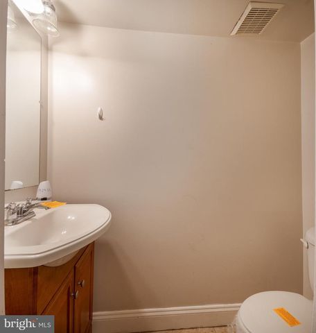 1371 MONROE NW, Washington, DC 20010